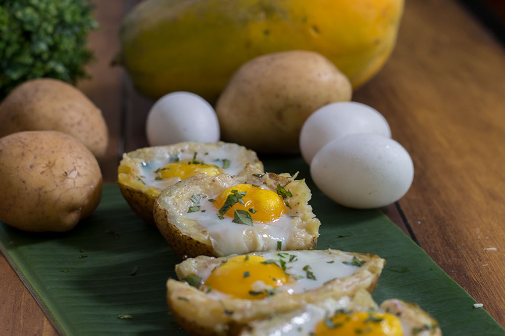 Baked Potatoes with Eggs