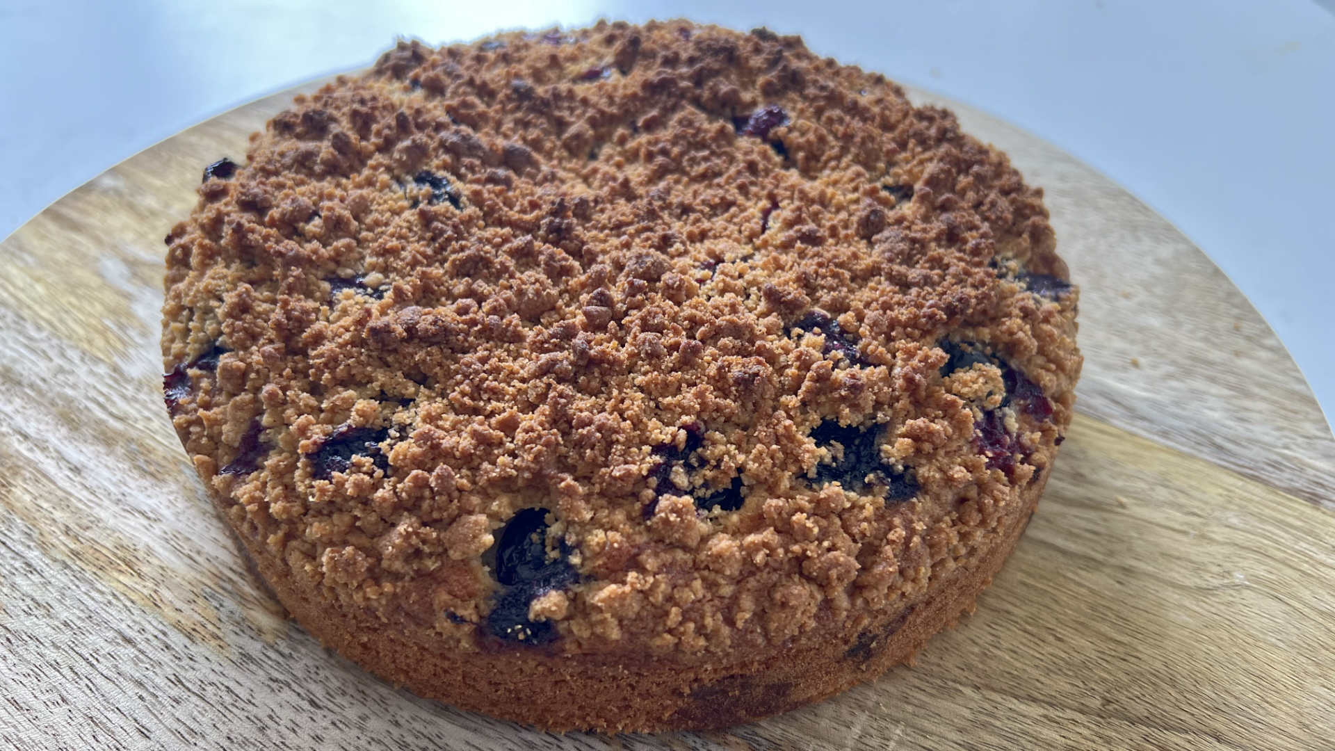 Blueberry Crumble Cake