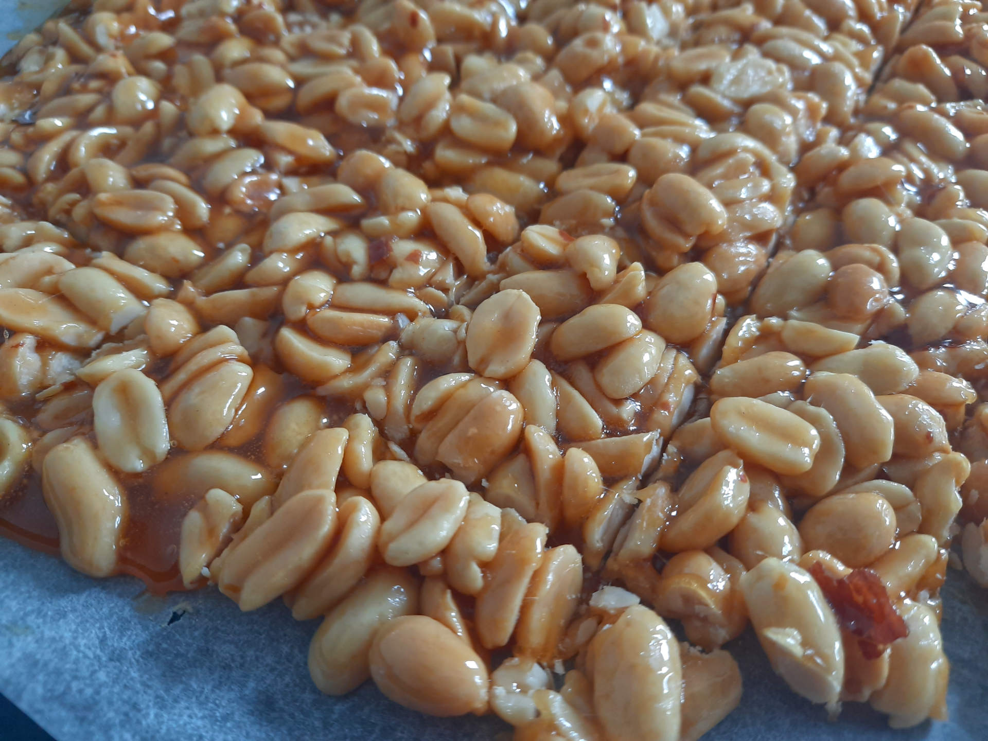 Caramelized Peanut Toffee