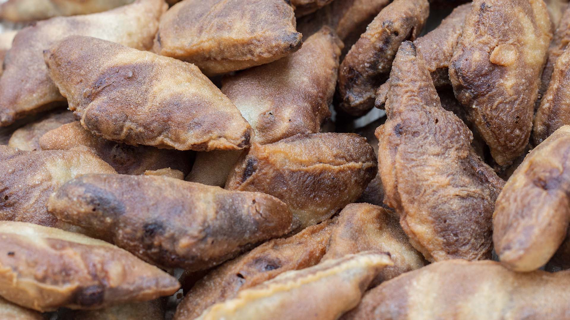 Closeup view of Mung Kawum